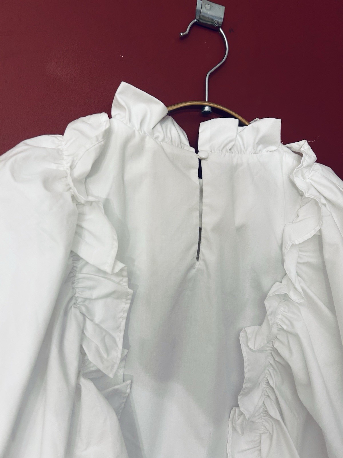 MISGUIDED White Dramatic Extreme Ruffle Frill Sle… - image 9