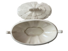 Vintage Ivory Scalloped Gravy Boat with Lid