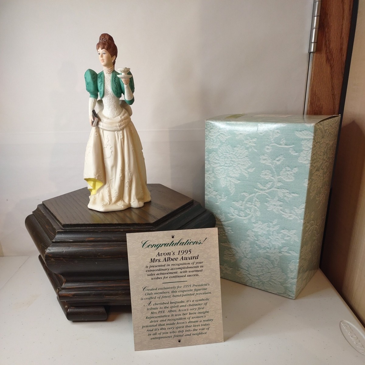 1995 Mrs. Albee Award ヴィンテージ 陶器人形