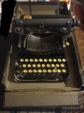 CORONA 3  TYPEWRITER FOLDING 1917 IN ORIGINAL CASE - ONE OWNER MUSEUM QUALITY  thumbnail