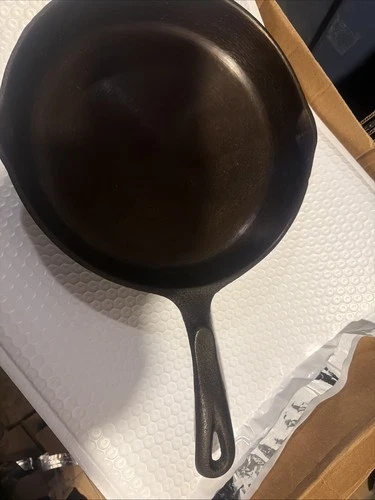 Vintage Wagner 1891 10 1/2" Cast Iron Skillet Fully Restored