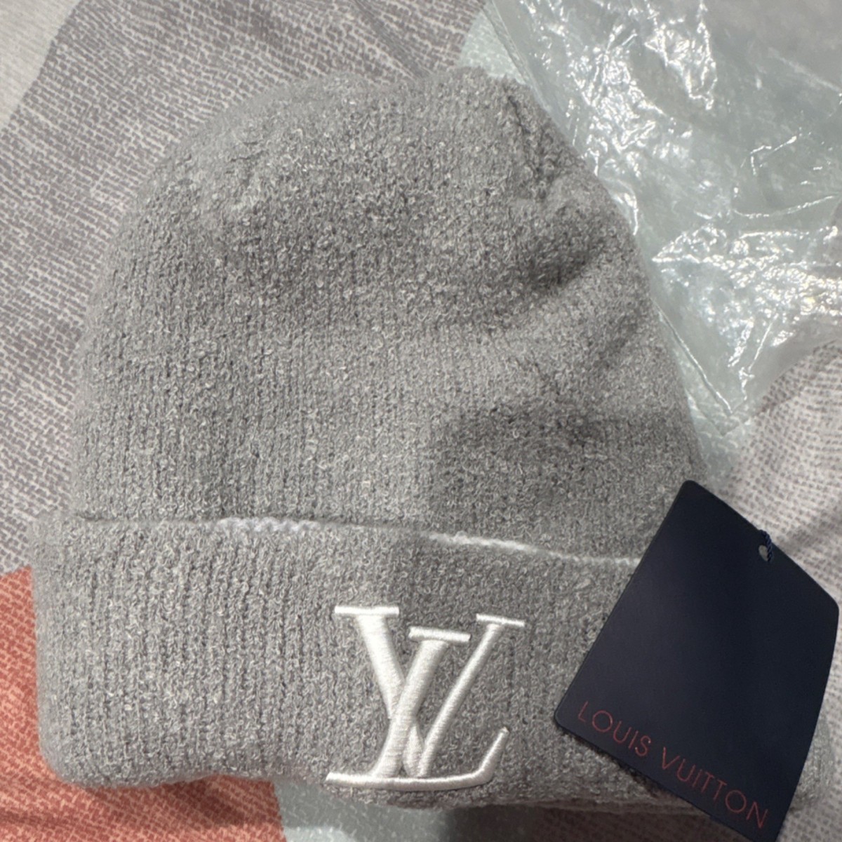 Louis Vuitton Gray White Checkered Knit Beanie Hat Women  display picture 3