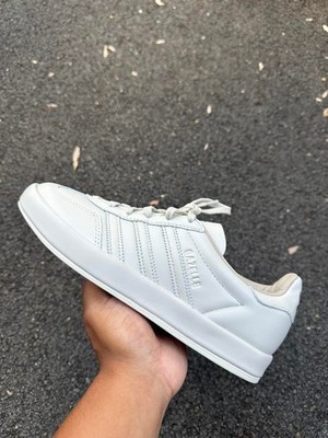 adidas gazelle silver green womens Adidas Originals "Gazelle LO PRO" Sneakers Beige - Women