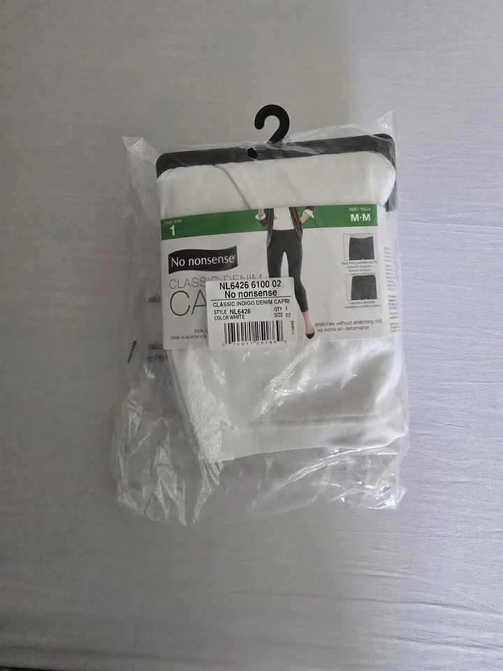 NEW No Nonsense Classic Indigo Denim Capri In White, Women’s Size Medium  - Image 2 of 4