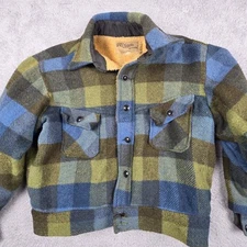 Vintage Chippewa Woolen Mills Jacket Adult Medium 21x22 Blue Green Buffalo Plaid