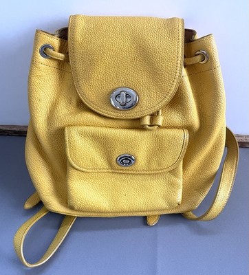 小物 COACH Heritage Turnlock Bag Charm Yellow COACH® Outlet | Heritage Turnlock Bag Charm