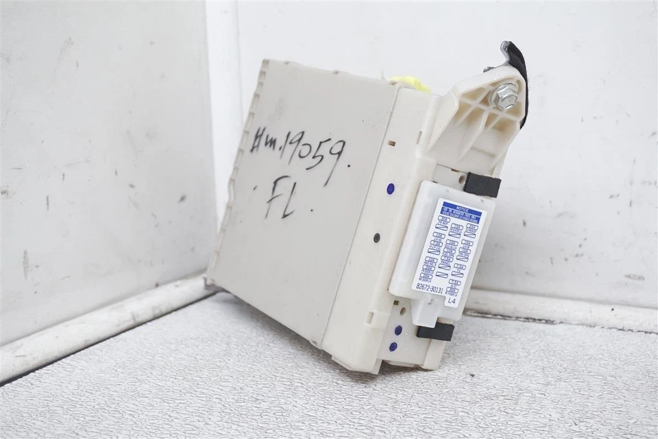 2007-2011 Lexus Gs350 Driver Junction Fuse Box  82730-30274 - Image 3 of 4