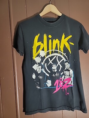 Blink 182 2009 Summer Concert Tour Band T-Shirt Size Small | eBay