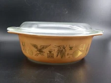 Vintage Pyrex, Early American Brown and Gold Oval Covered Casserole, 1.5qt