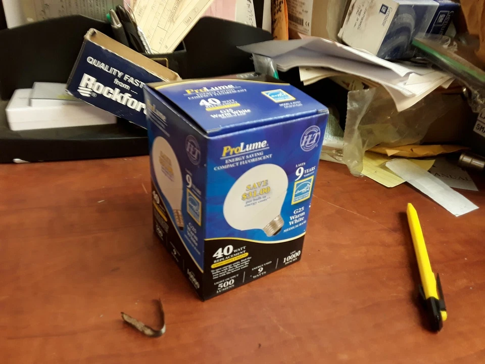 Halco Prolume Compact Fluorescent Lamps CFL9/27/G25 (boxes of 6) - Image 3 of 4