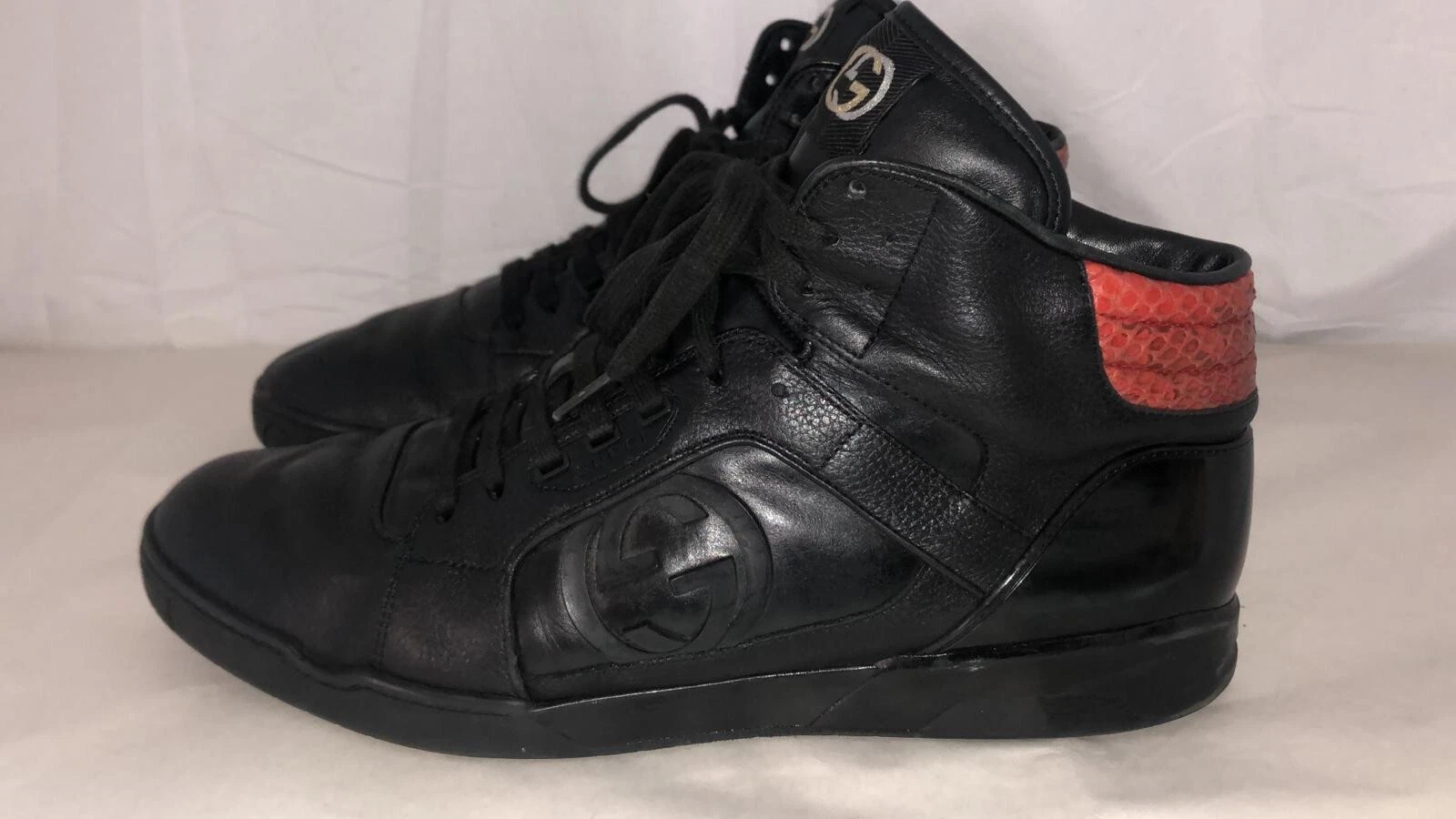 Baskets à lacets haut Gucci taille : 12 G Gucci pour hommes en cuir noir avec logo GG