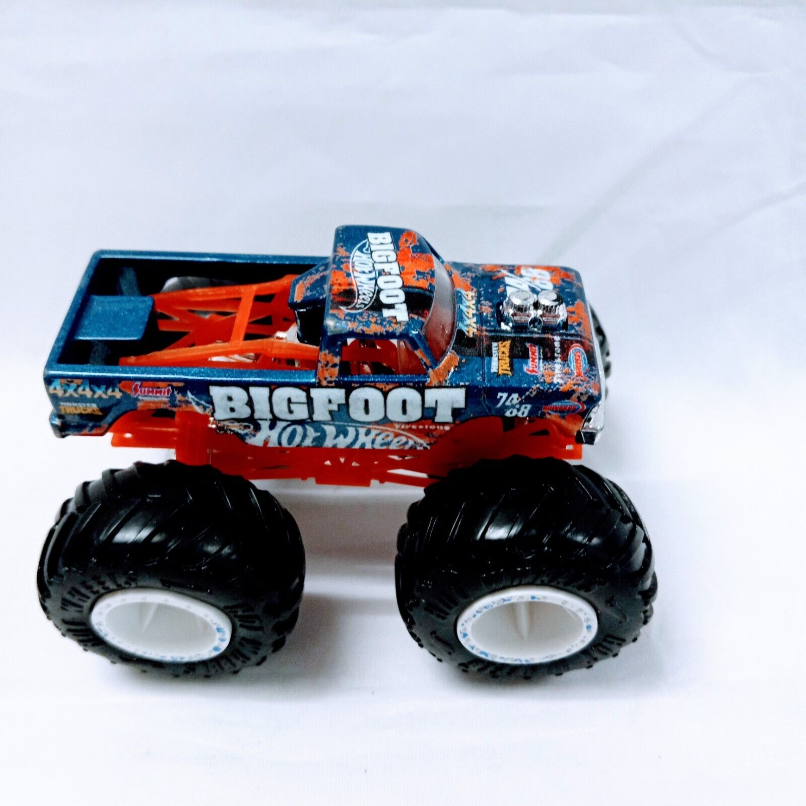 1:64 Scale Electric BIGFOOT Hot Wheels Die-Cast Toy – Bigfoot 4X4