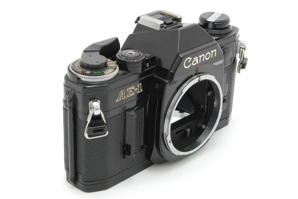 【美品】Canon AE-1 Black FD 50mm F1.4 S.S.C Near MINT] Canon AE-1 Program Black FD 50mm f1.4 S.S.C. Lens