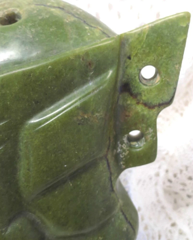 MÁSCARA DE JADE VERDE CHINESA LINDA MANUSEADA EM UM ESTILO DO PERÍODO DE GUERRA - Imagem 4 de 4