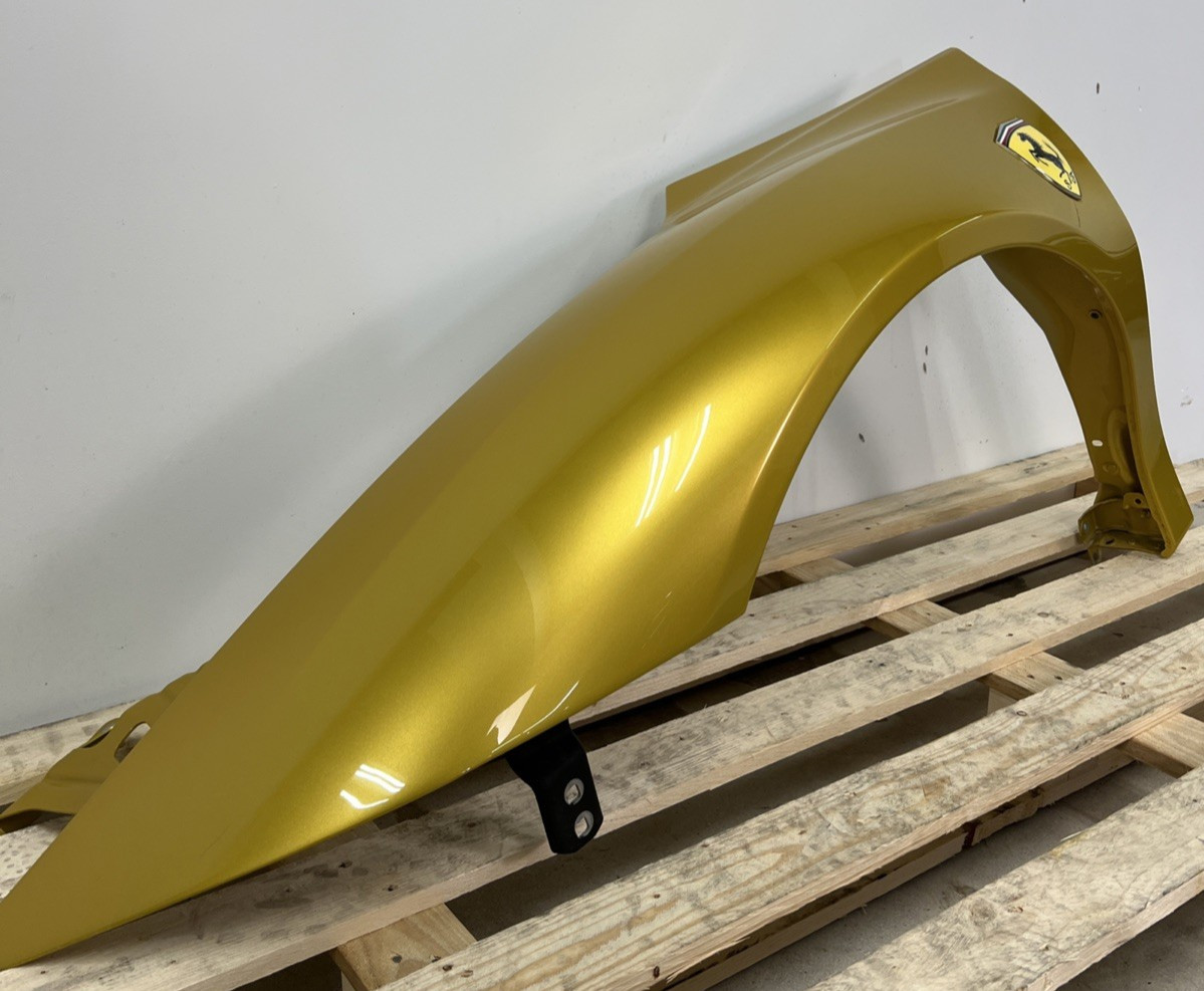 FERRARI SF90 FENDER LEFT DRIVER 2020 - 2026  OEM
