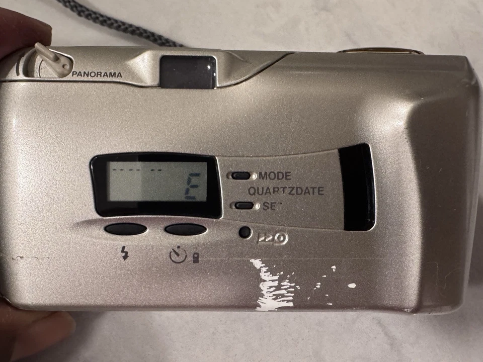 Câmera Olympus Stylus Epic DLX / Mju II 35mm Dourada - TESTADO FUNCIONANDO - Imagem 4 de 4