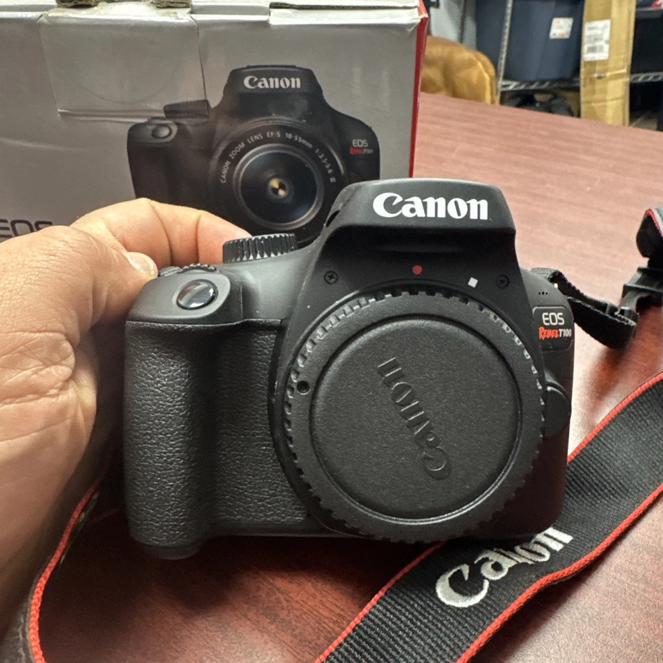 Cámara digital Canon EOS Rebel T100/4000D 18,0 MP SLR con lente EF-S 18-55 mm Foto 2 de 4