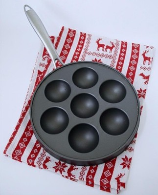 Nordic Ware Ebelskiver Pan to make Scandinavian Filled Pancake Balls EXC