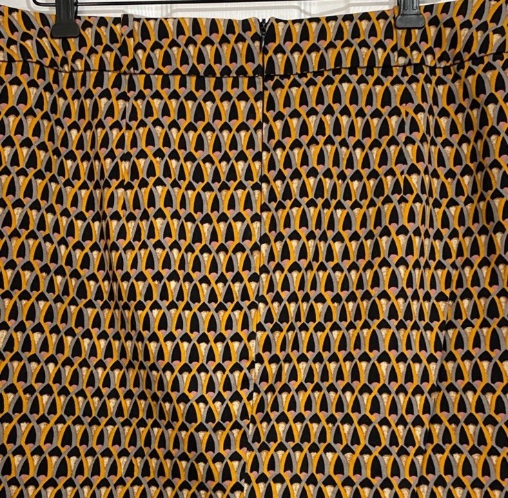 Mossimo Geometric Patterned Knee Length Pencil Sk… - image 4