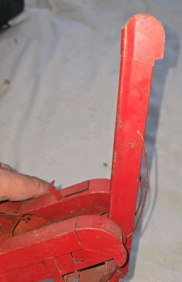 VINTAGE TRU SCALE 1/16 SCALE TWO ROW MOUNTED CORN PICKER FARM TOY - Image 4 of 4