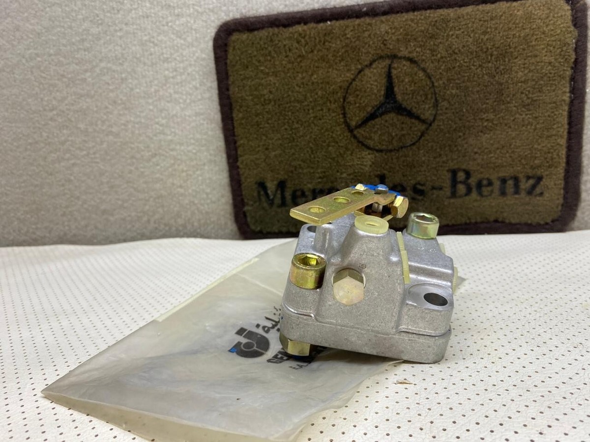 Mercedes Benz W123 W115 Rear Valve Hydraulic Suspension