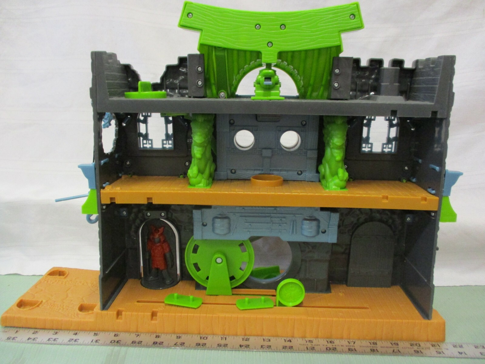 Picture 2 of 4