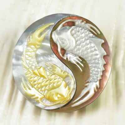 Naga Koi Fisch Bronze Weiß Gold Perlmutt Paua Muschel Schnitzerei Yinyang 6.66g