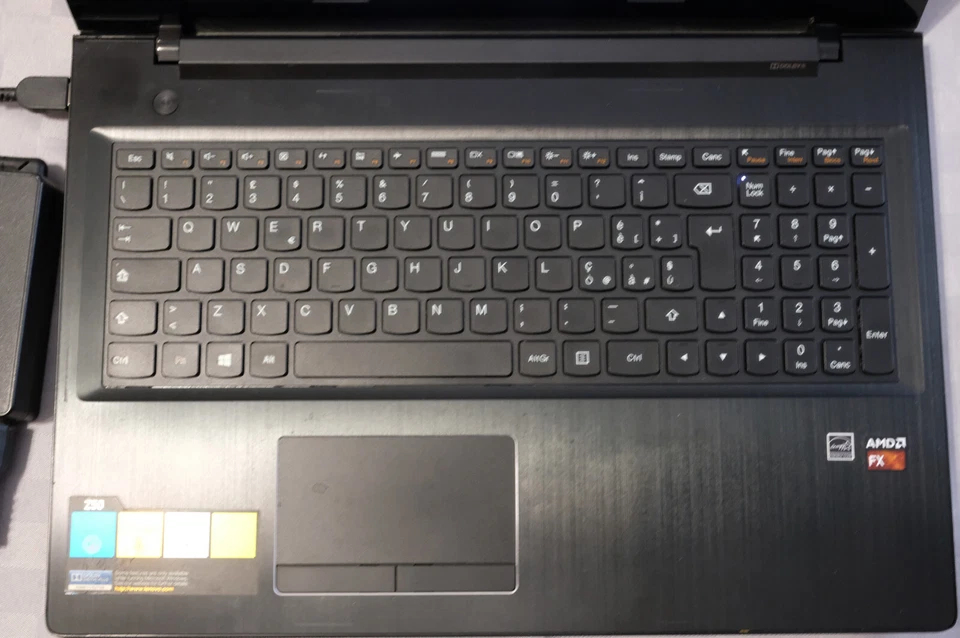 LENOVO Z50-75 AMD fx-7500 64bit 120Gb SSD - 16 Gb RAM - 15.6" Linux MINT webcam - Immagine 2 di 4