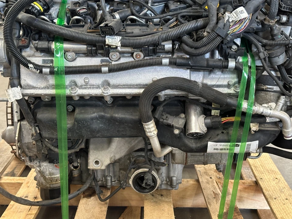 Motor BMW F06 F10 650i 550i xDrive N63 14 15 4,4 L con turbos 1545 OEM Foto 4 de 4