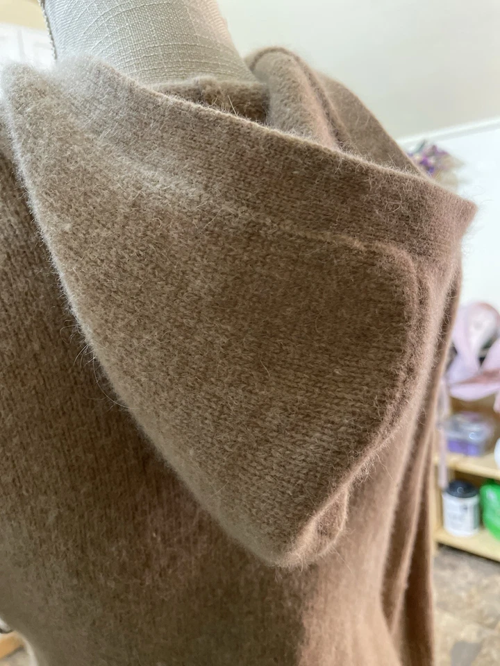 Cárdigan Largo Suéter Abrigo Talla L Tostado/Marrón Botón Frontal Con Dos Bolsillos Foto 3 de 4