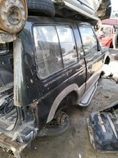 Porte avant et accessoires Mitsubishi MONTERO