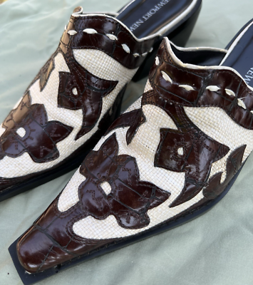 NEWPORT NEWS Brown Leather/Rafia Mule-Block Heel Floral Design