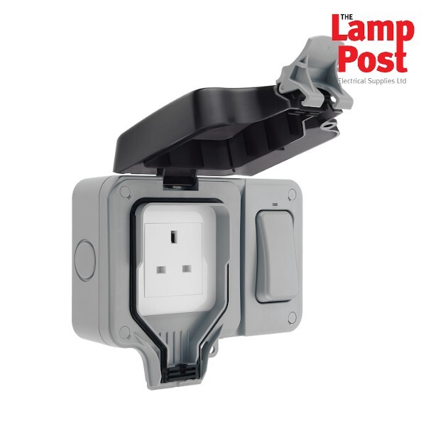 BG WP21ES - 1 Outdoor Garden 1 Gang 13A Single Plug Socket With External Switch