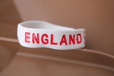 Image of 8 x ENGLAND SILICONE WRISTBANDS IDEAL FOR WORLD CUP FOOTBALL CRICKET OLYMPICS