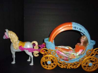 Disney Cinderella Carriage Magical Transforming Rotates with Cinderella Doll
