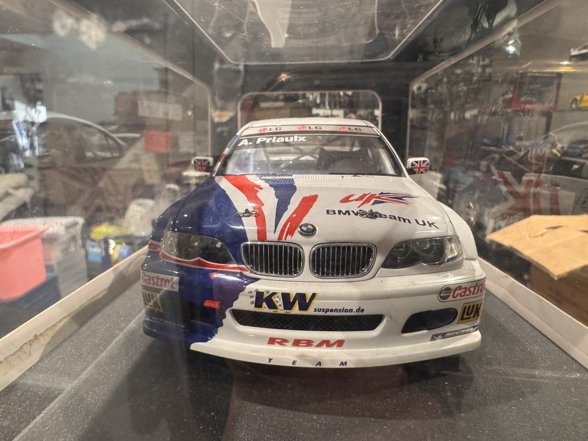 1/18 AUTOART BMW 320i(e46)WTCC 2005 A.PRIAULX New MEGA RARE