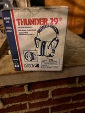 Howard Leight Thunder 29 Earmuffs 29db Hearing Protection QM29 w/ Box
