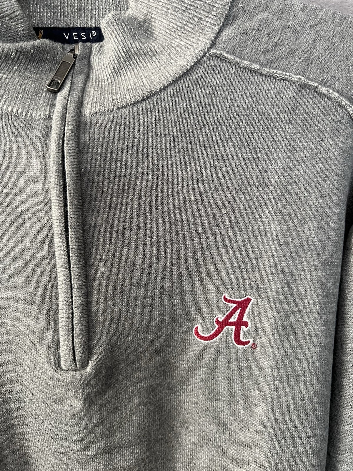 Alabama Crimson Tide Men’s Large Gray 1/4 Zip Pullover Sweater NWT