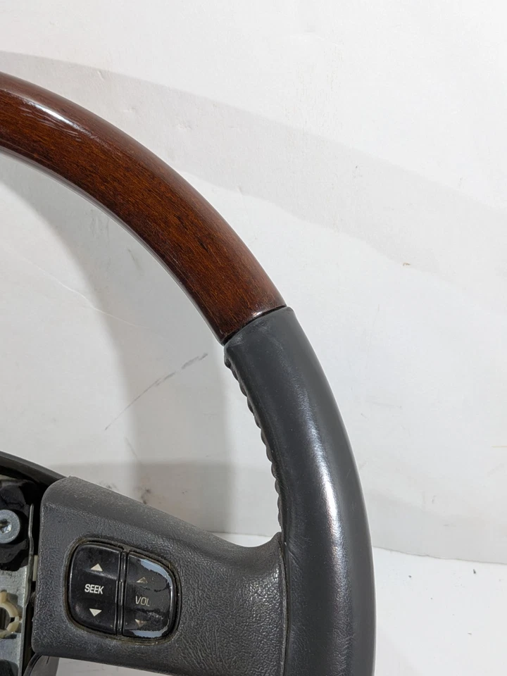 P21997720 03-06 Cadillac Escalade Chevy Suburban Tahoe Steering Wheel Gray OEM - Image 3 of 4