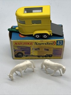 MTB Vintage 1/64 Scale Lesney Matchbox Model #43 Pony Trailer with Ponies & Box