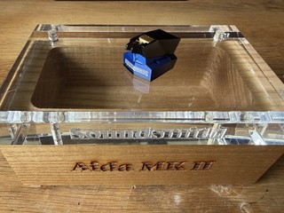 Soundsmith Aida Mk2 Turntable Moving Iron Cartridge Low Hours MM