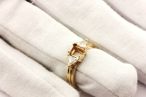 14k yellow gold emerald three stone diamond trillion ring engagement semimount - Picture 8 of 9