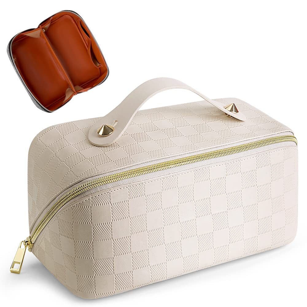 lululemon duffle bag mini NEW MINI BARREL DUFFLE BAG @lululemon is adorable!!! #lululemon  #lululemoncreator #purse