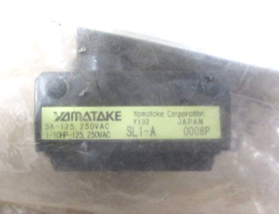 Yamatake SL1-A 5A-125-250VAC Limit Switch  A7740LR