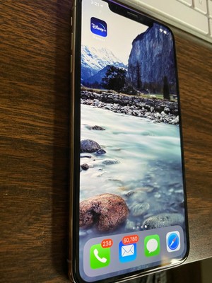 Used Iphone Xs Max 64 Gb Att Silver Ebay