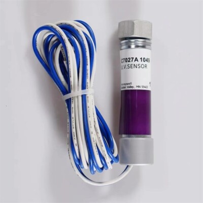 1PC Honeywell C7027A1049 UV SENSOR C7027A1049