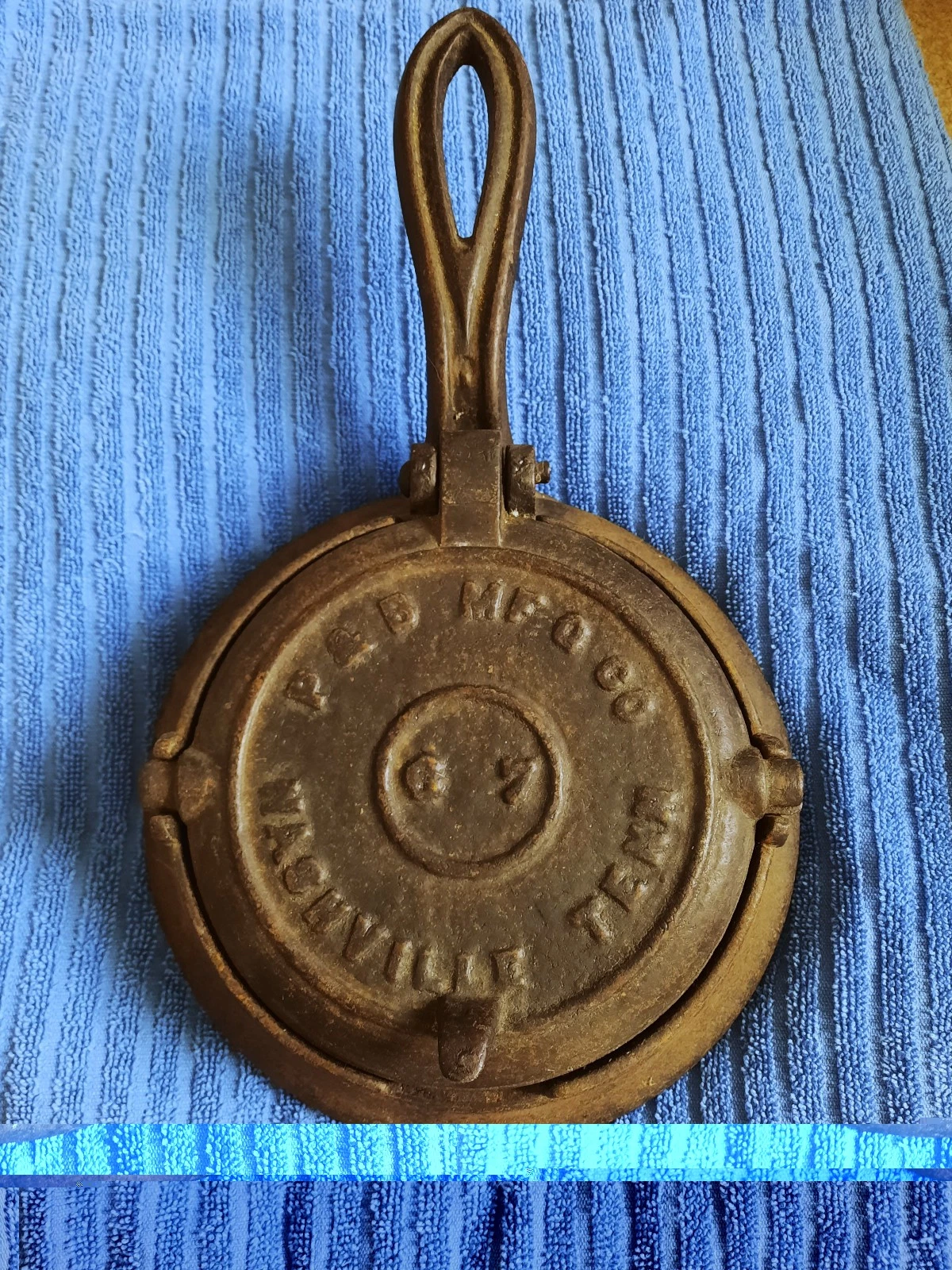 Antique P & B Mfg. Co. Cast Iron Waffle Iron. Model 67. Nashville, Tennessee.