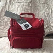 ONIVA - a Picnic Time Brand Pranzo Insulated Lunch Tote. RED 👸🏽