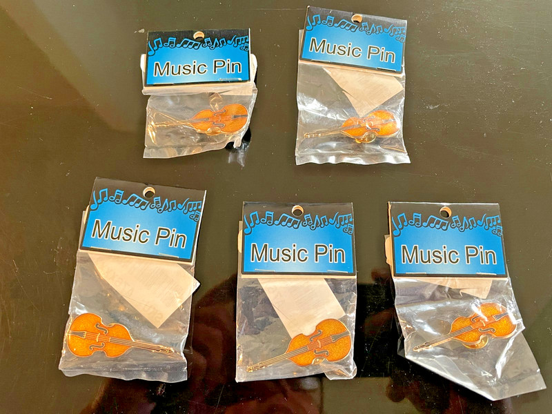 MUSICAL INSTRUMENT Metal PINS Replicas of Double Bass & Violin LOT of 6