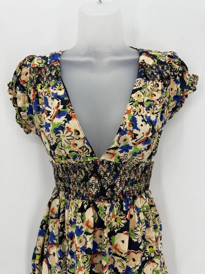 Mameluco Urban Outfitters Mujer Pequeño Floral Espalda Abierta Manga Gorra Boho Festival Foto 3 de 4